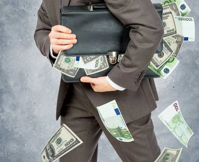 بانک مرکزی دغدغه تورم ندارد؛ خصولتی‌ها و رانتی‌ها ارز صادرات را برنمی‌گردانند