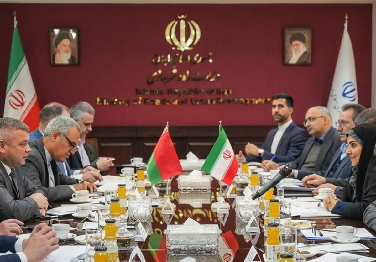 صادق: آماده واگذاری محوطه بنادر جنوبی به بلاروس هستیم