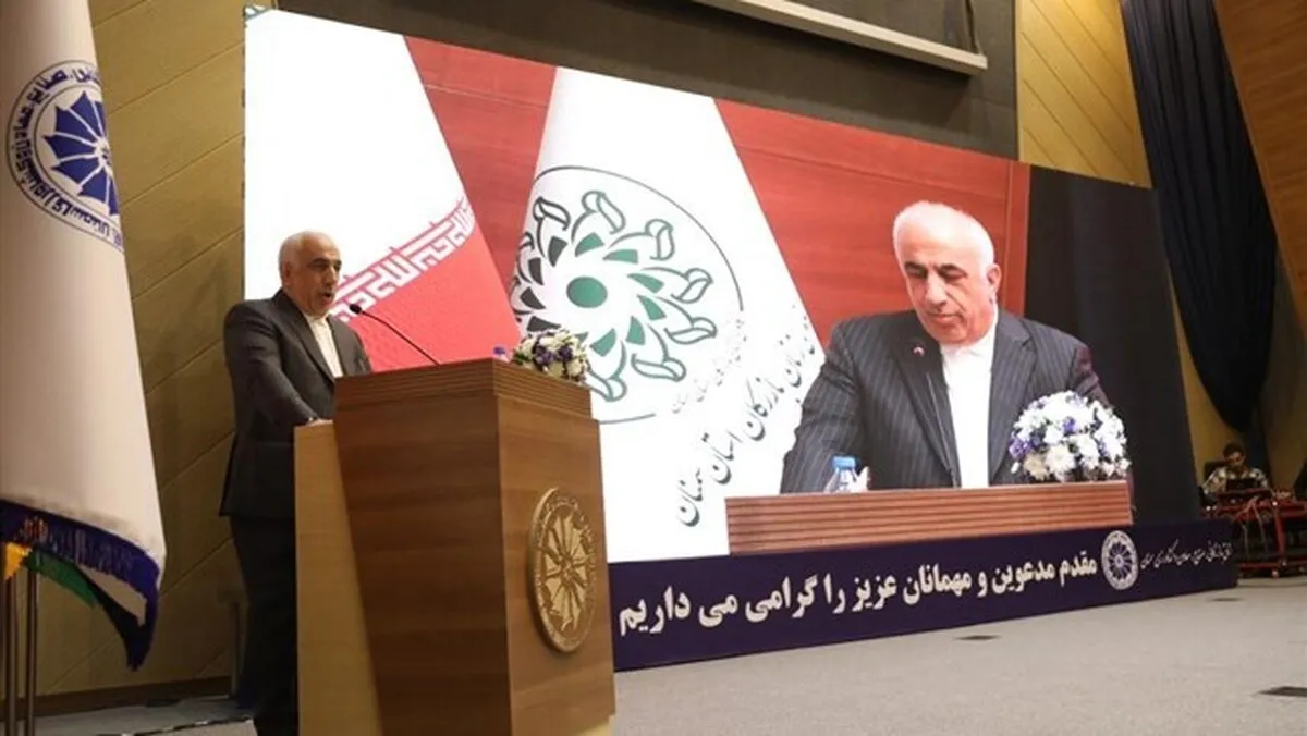 زنان در قلب راهبردها و صادرکنندگان در کانون حمایت‌ها جای دارند