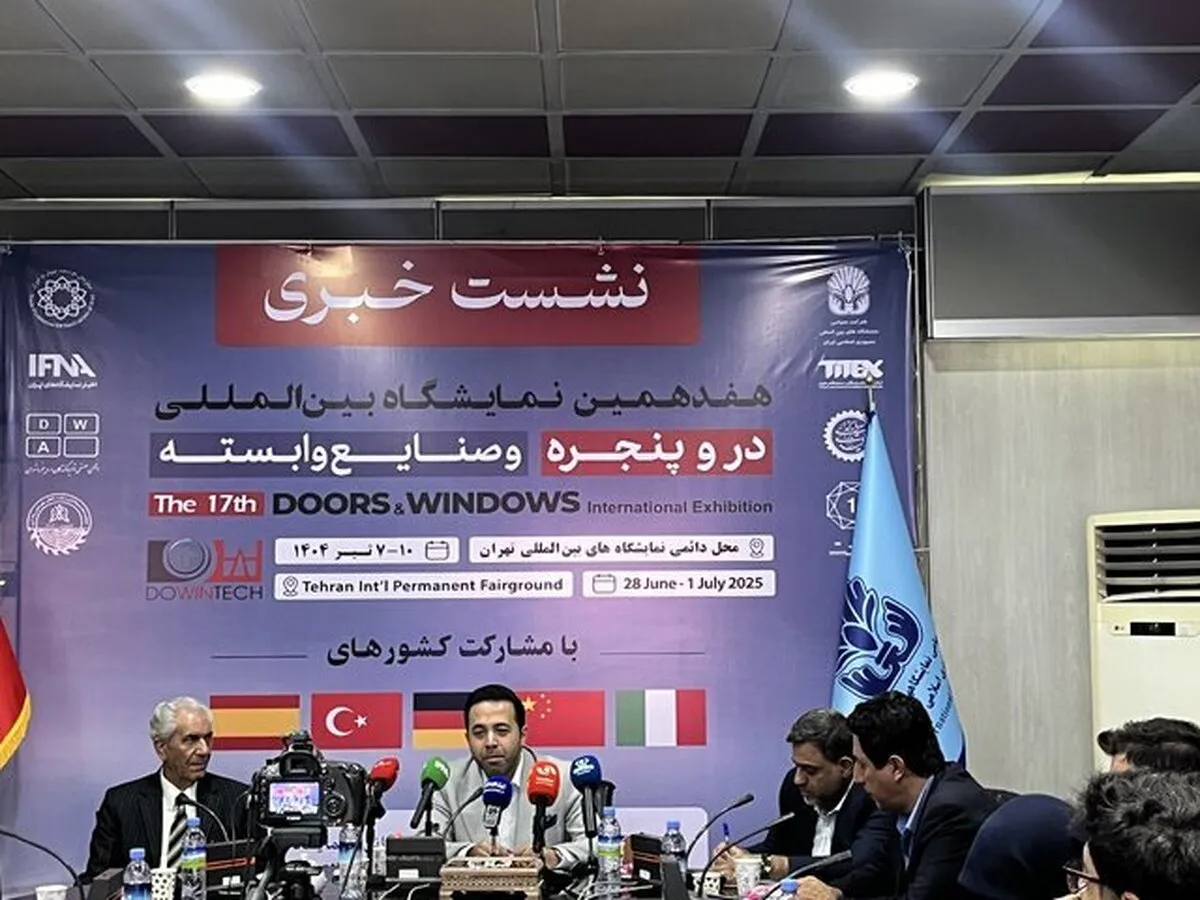 سهم ناچیز صنعت درب و پنجره از بازارهای منطقه/ موانع صادارتی داریم