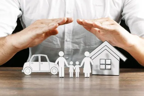 آیا صنعت بیمه به تنهایی توان پرداخت همه خسارت‌های جنگ را دارد؟