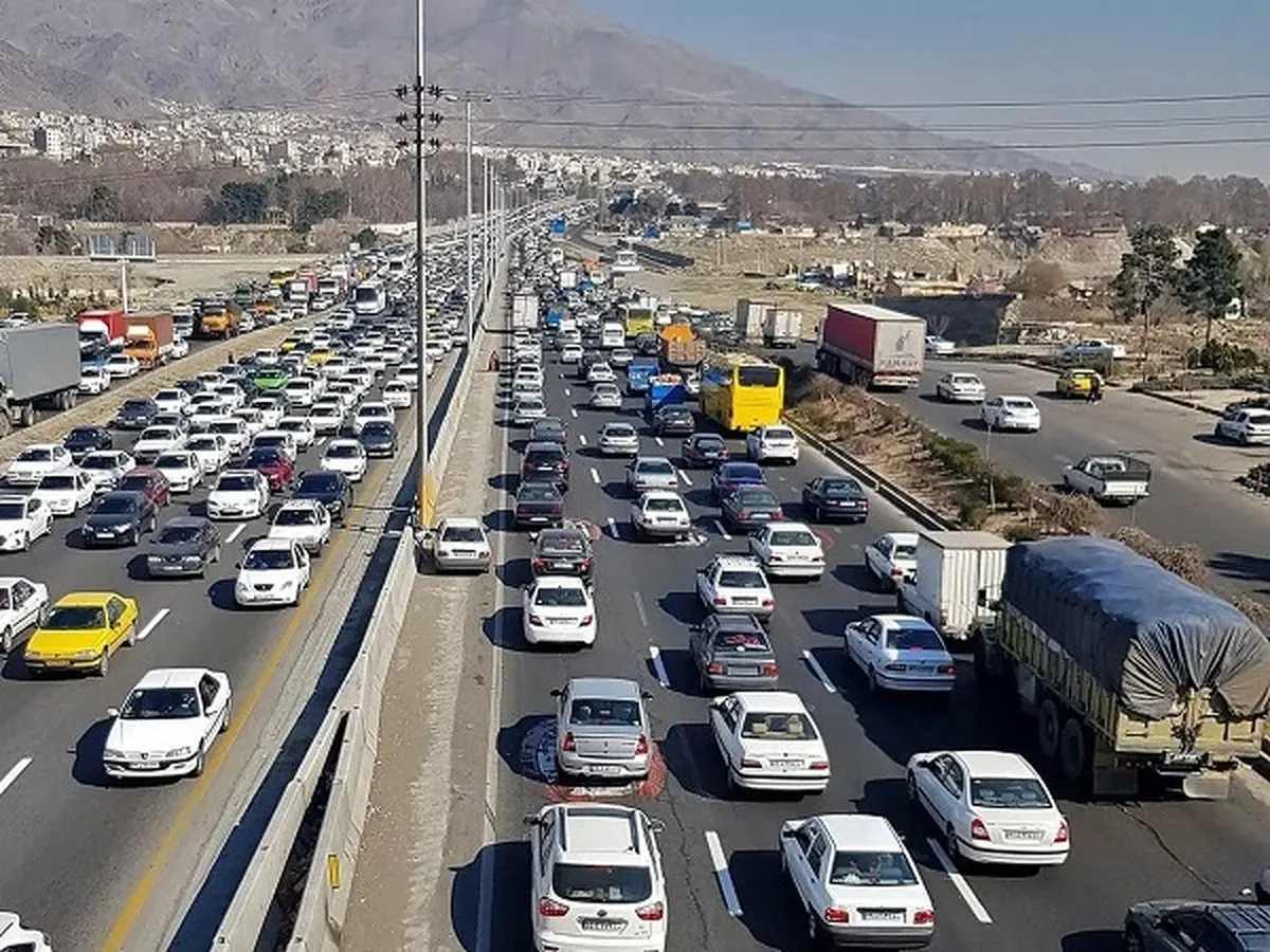 تردد روان مسافر و حمل بار در مرزهای زمینی؛ مرز مسدود نداریم