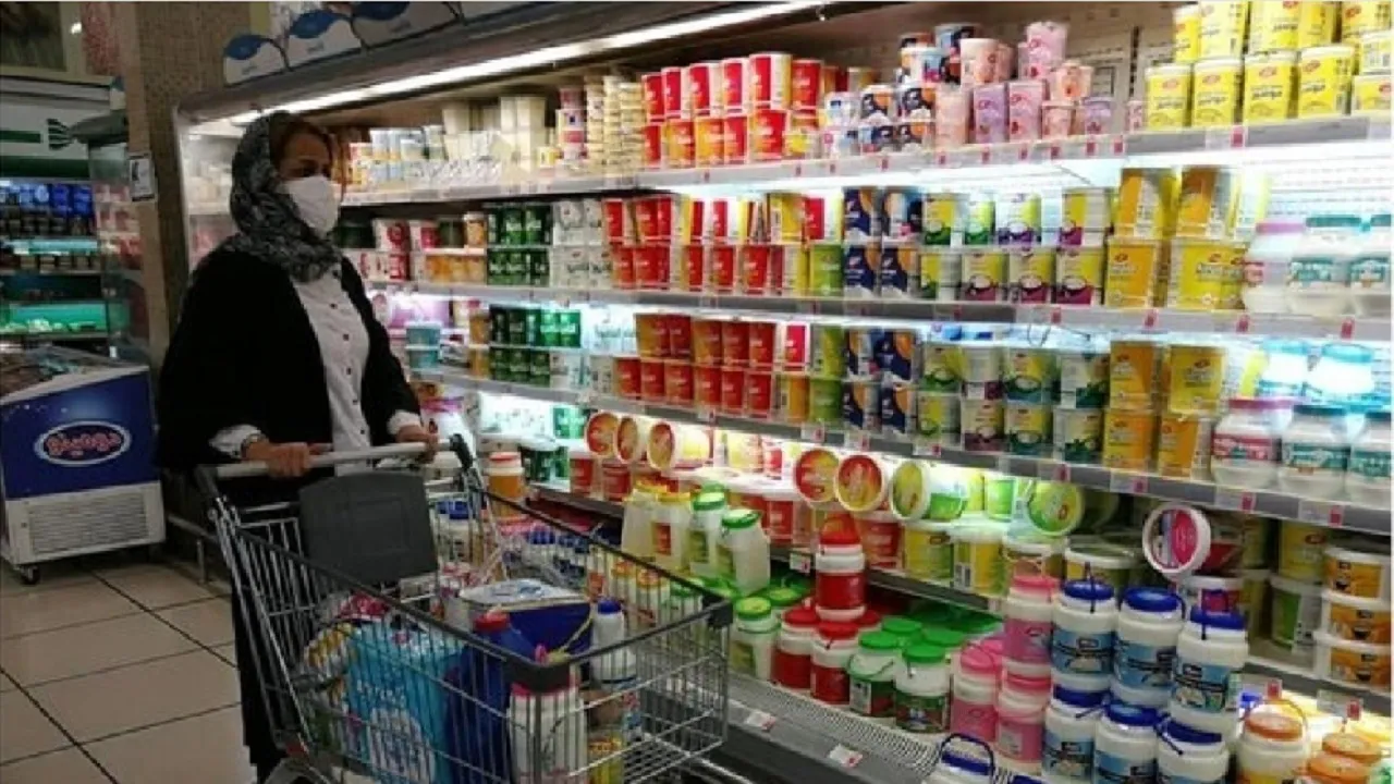 مردم از ذخایر و خرید‌های هیجانی پرهیز کنند