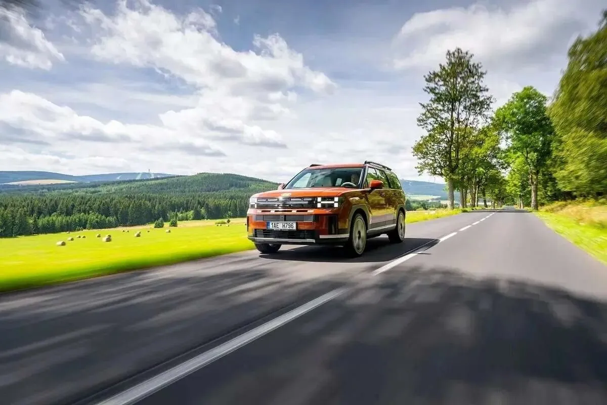 ارزان‌ترین نسخه هیوندای سانتافه GL به‌زودی می‌آید