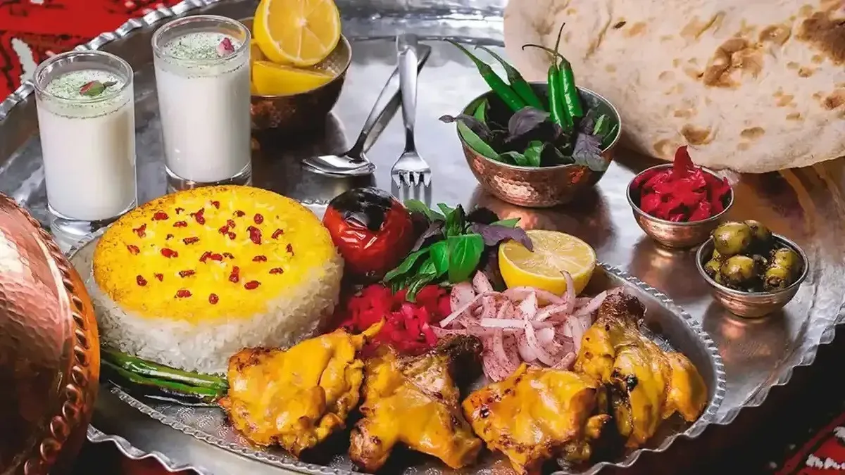 افزایش هفتگی قیمت غذا؛ مردم رستوران نمی‌روند