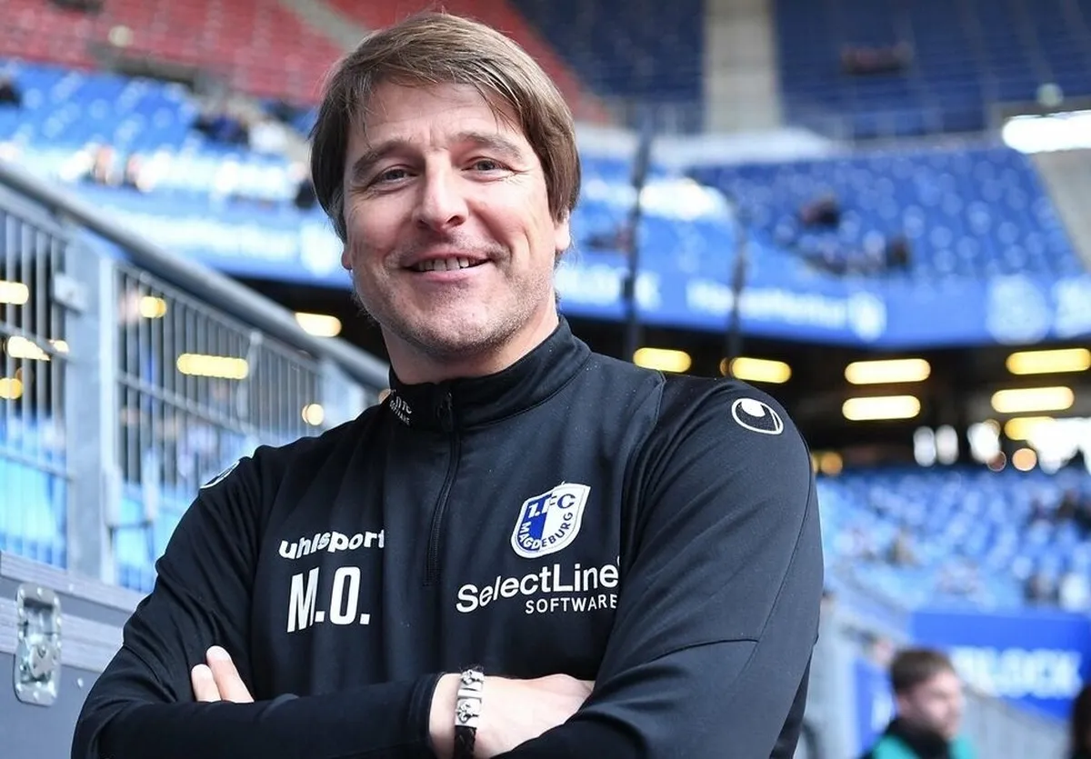 مربی خارجی پرسپولیس در مسیر ایران