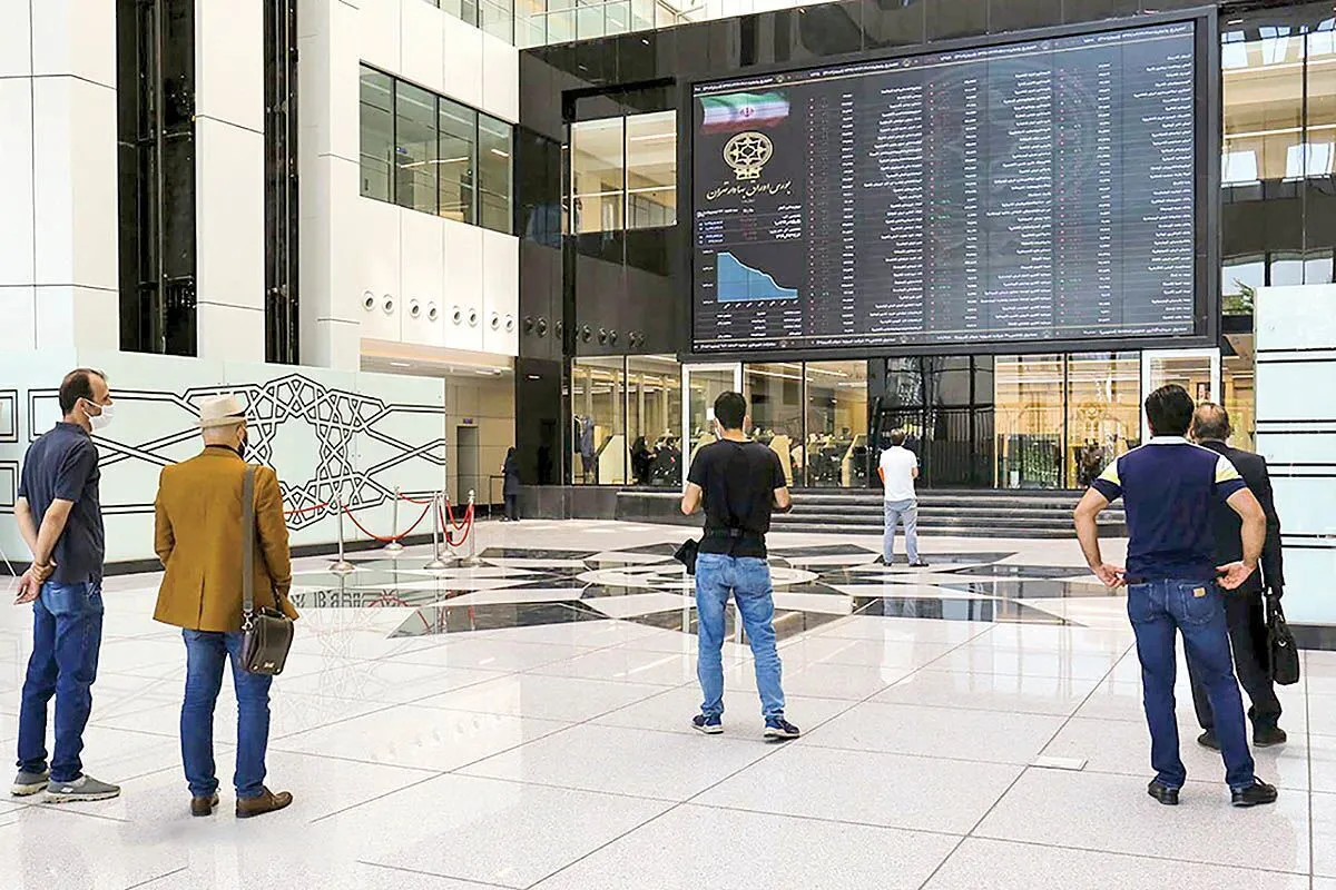 نگاه بورسی‌ها به قد کشیدن دلار نیمایی است + پیش بینی