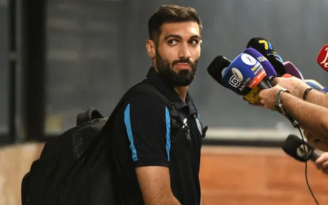 مدافع استقلال در فکر شکایت به فیفا؛ تحت‌فشارم، می‌خواهم فسخ کنم