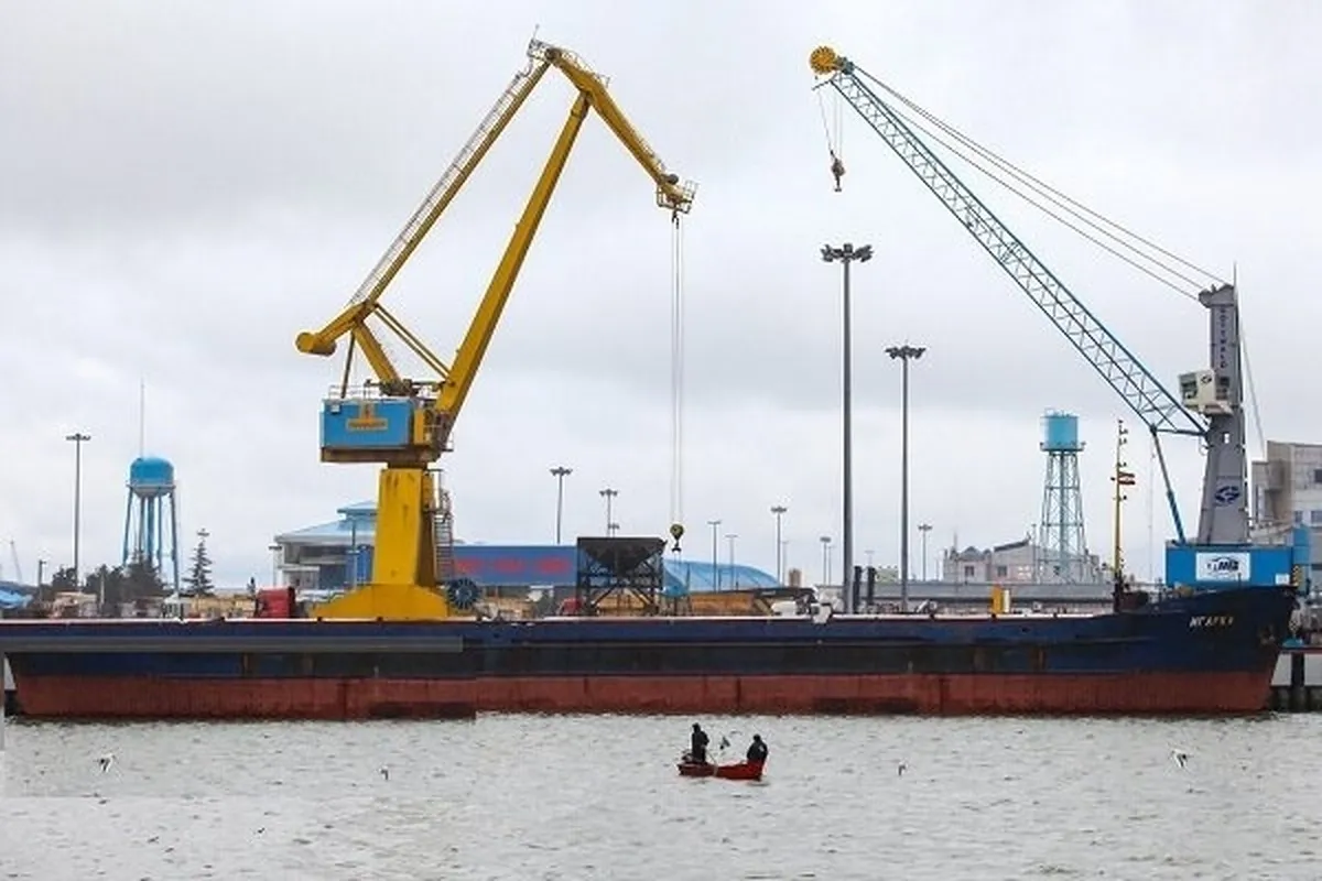 کالاها روی کشتی ثبت سفارش می‌شوند