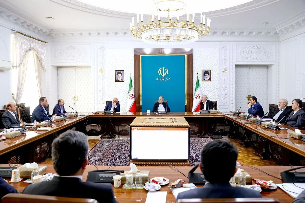 پزشکیان: از سرمایه‌گذاری در زمینه انرژی‌های تجدیدپذیر حمایت می‌کنیم