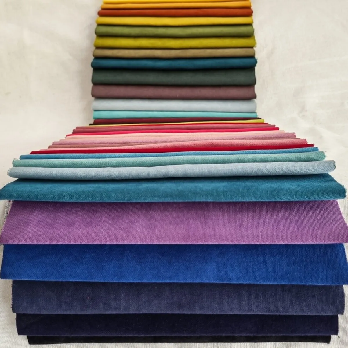 تامین ارز و مواد اولیه؛ چالش‌های جدی صنعت نساجی