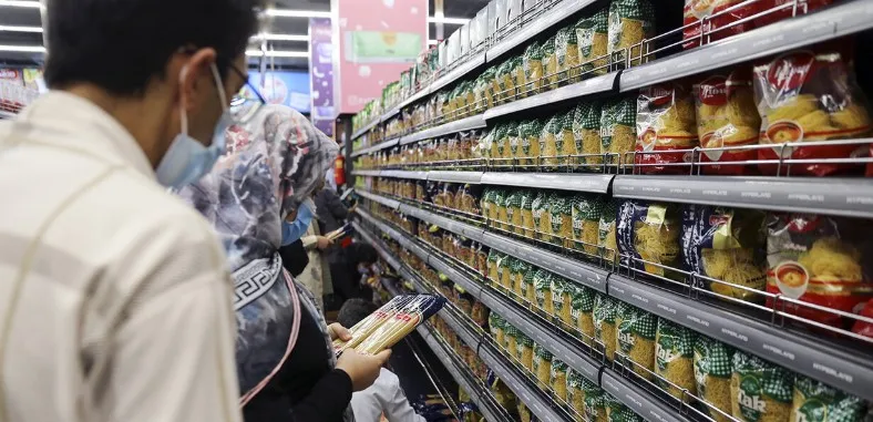 کمبود کالاهای اساسی در استان‌های مسافرپذیر نداریم/ پایش لحظه‌ای بازار مصرف