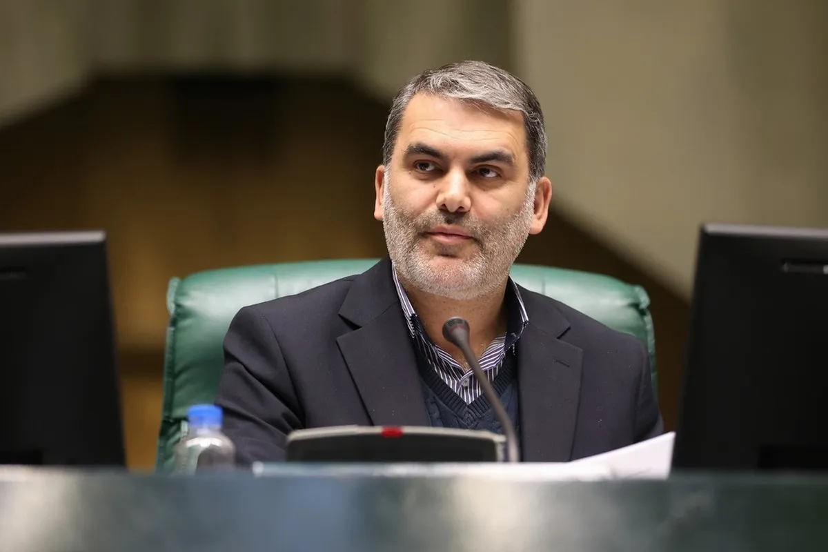 بی‌انضباطی در نفت و بودجه شرکت‌های دولتی نگران‌کننده است