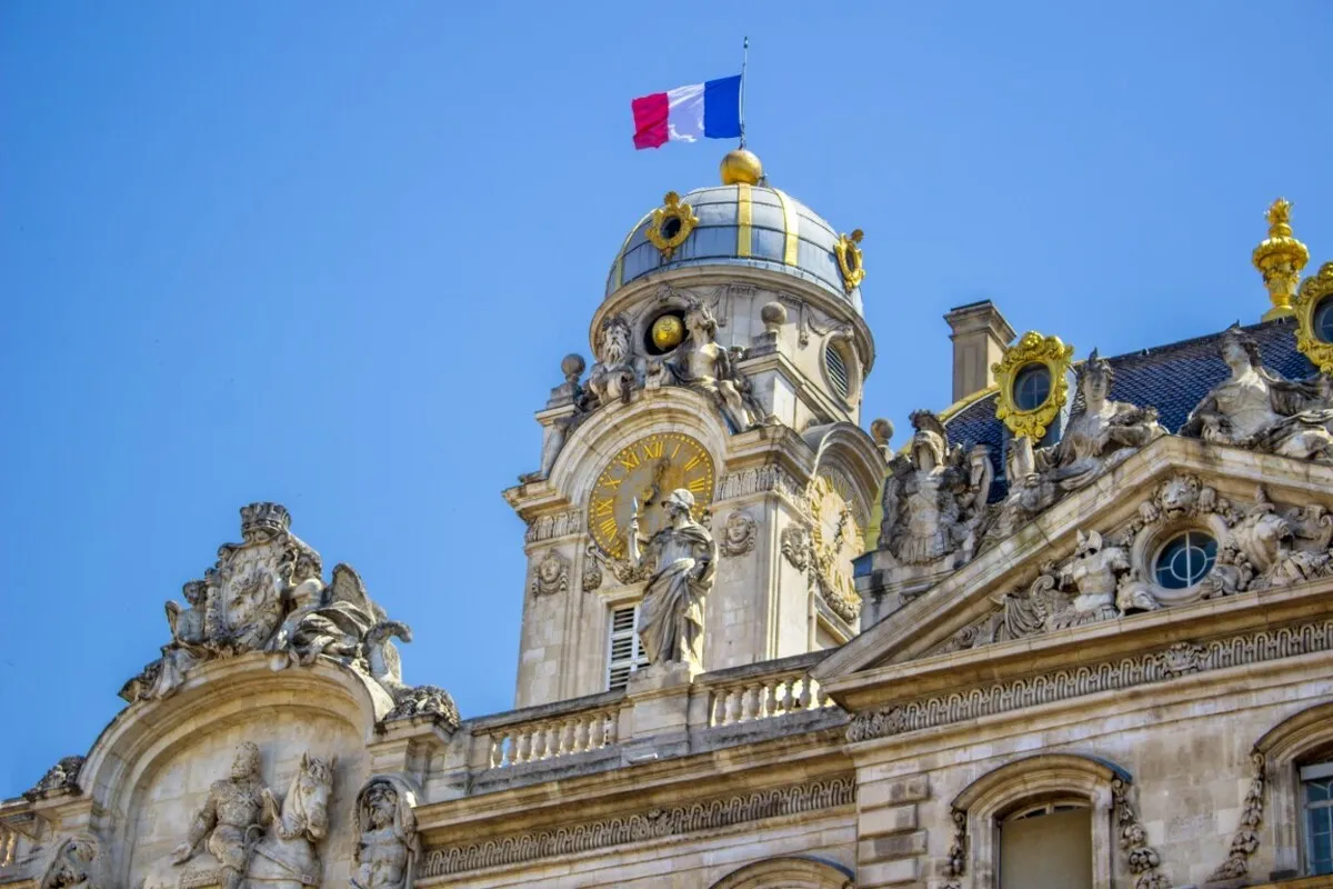 فرانسه وارد بحران اقتصادی می‌شود؟