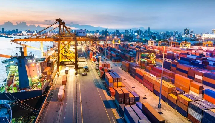 جهش در ترخیص کالاهای اساسی از بنادر؛ جریان صادرات با جدیت در حال پیگیر