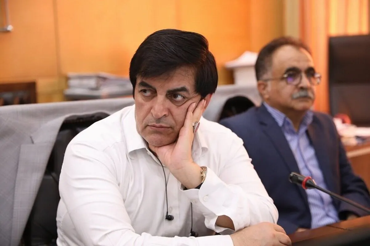 بازار کار ایران در تسخیر اتباع خارجی؛ کاهش فرصت‌های شغلی و خروج میلیونی ارز