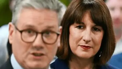 وزیر دارایی انگلیس: جنگ ترامپ علیه ایران حماقت بود