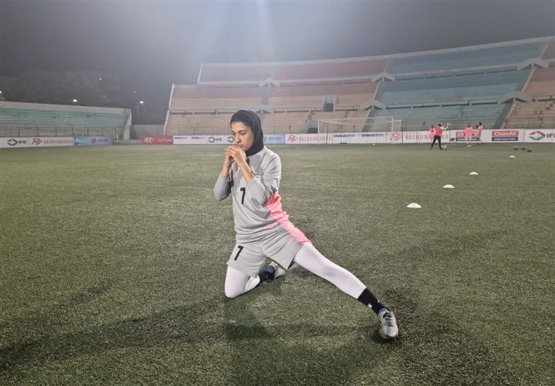محدثه زلفی تا ساعاتی دیگر در کنار هم‌تیمی‌های خود در تیم ملی بانوان