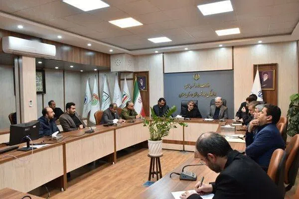 دستور وزیر راه و شهرسازی برای پرداخت مطالبات پیمانکاران