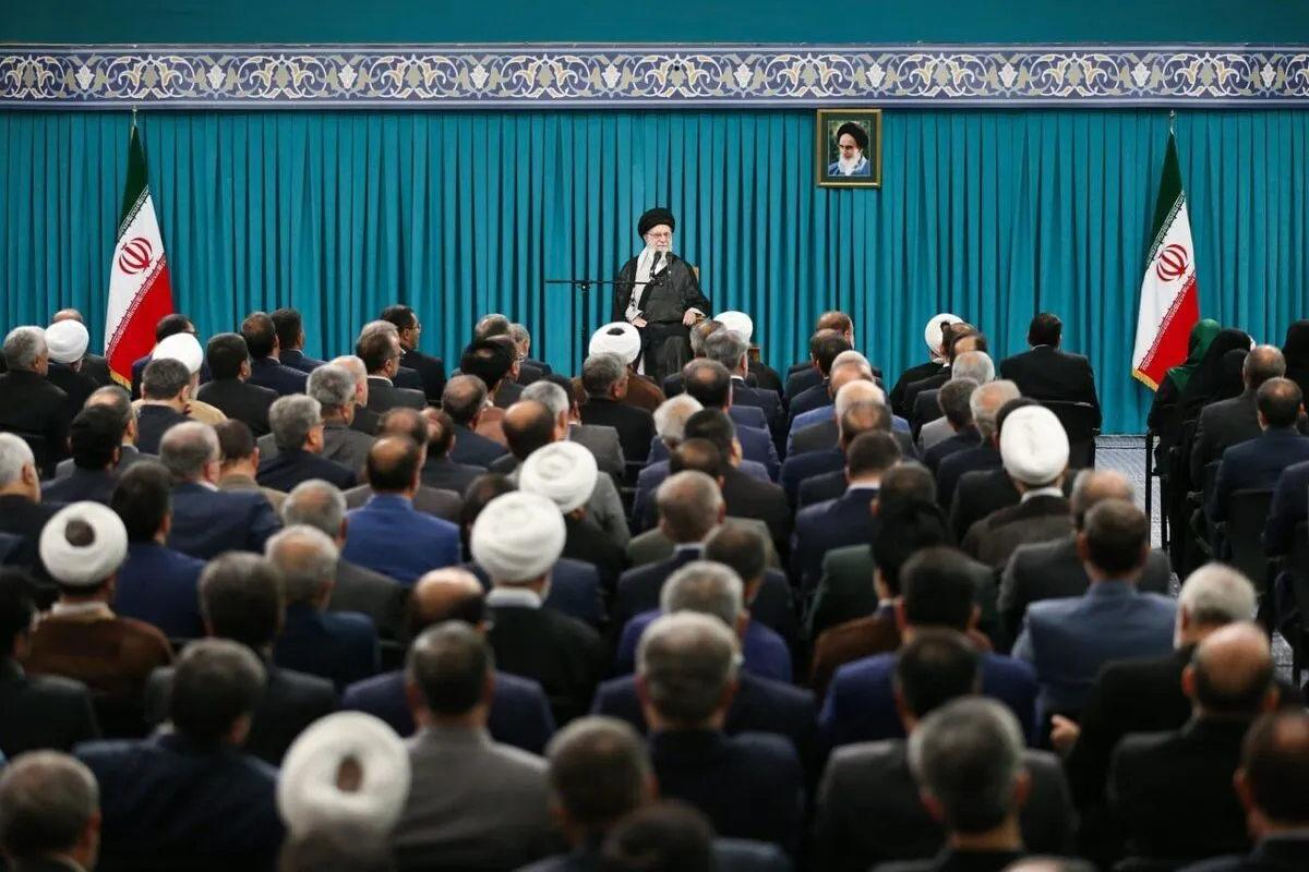 نمایندگان شأن و جایگاه بی‌نظیر و وزین مجلس را حفظ کنند