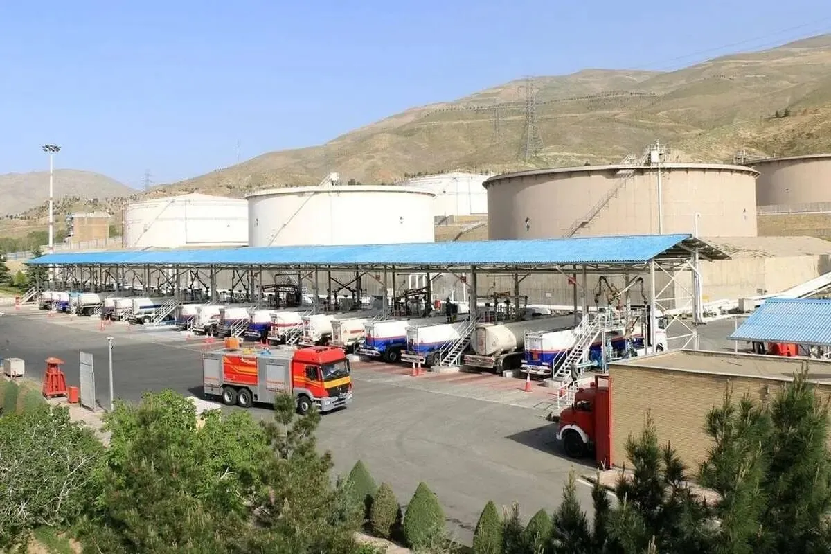 انتشار دود از انبار نفت شهران ناشی از فرآیند جمع‌آوری ضایعات است