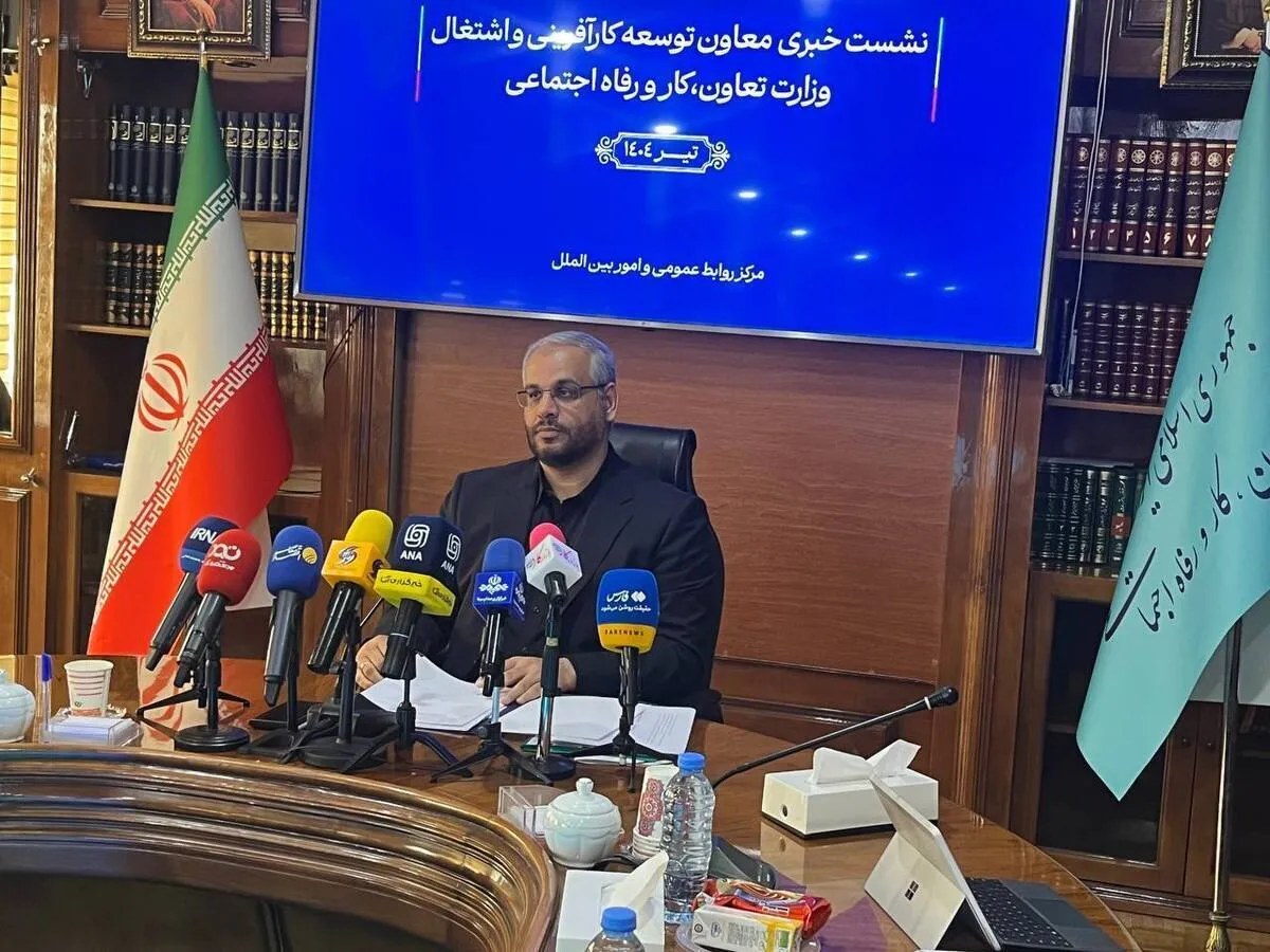 ایجاد یک میلیون شغل در گرو رشد ۸ درصدی/ ۷۰۰ هزار نفر از ۶ میلیون مهاجر افغان برگردانده شده‌اند