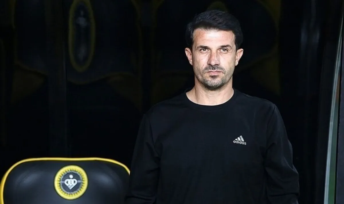 حدادی‌فر برکنار و امیدیان سرمربی ذوب آهن شد