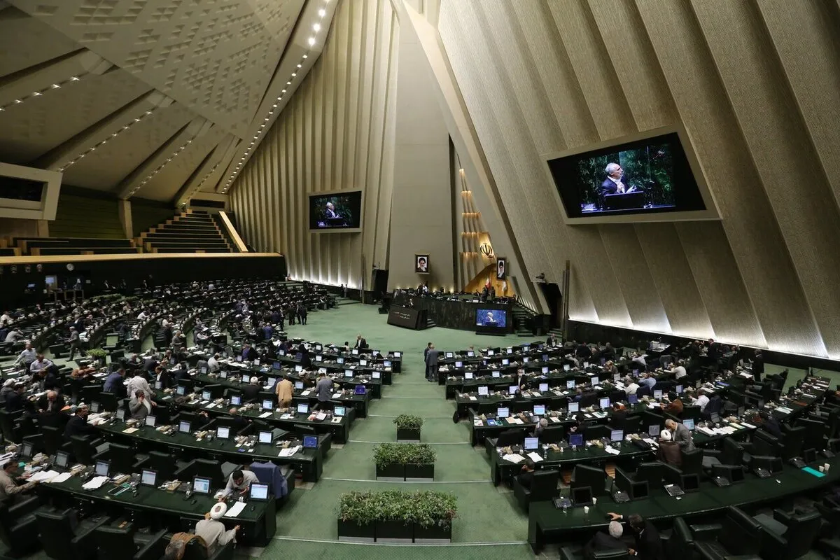 جلسات کمیسیون اقتصادی در شرایط کنونی متوقف نشده است