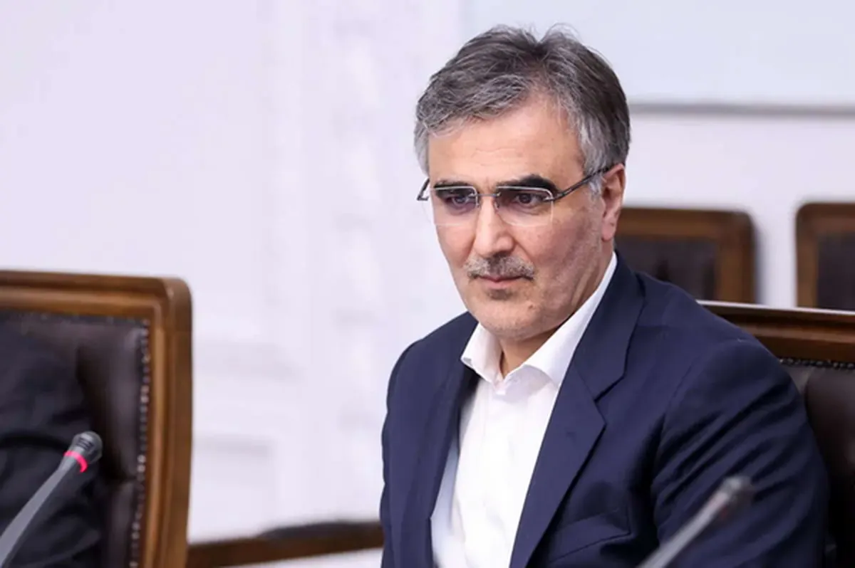 رئیس کل بانک مرکزی راهی استانبول شد