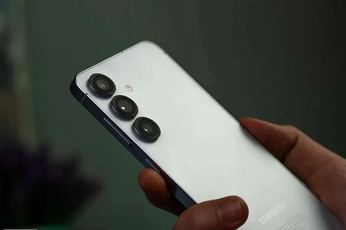 قیمت روز گوشی ۳ دی ۱۴۰۴