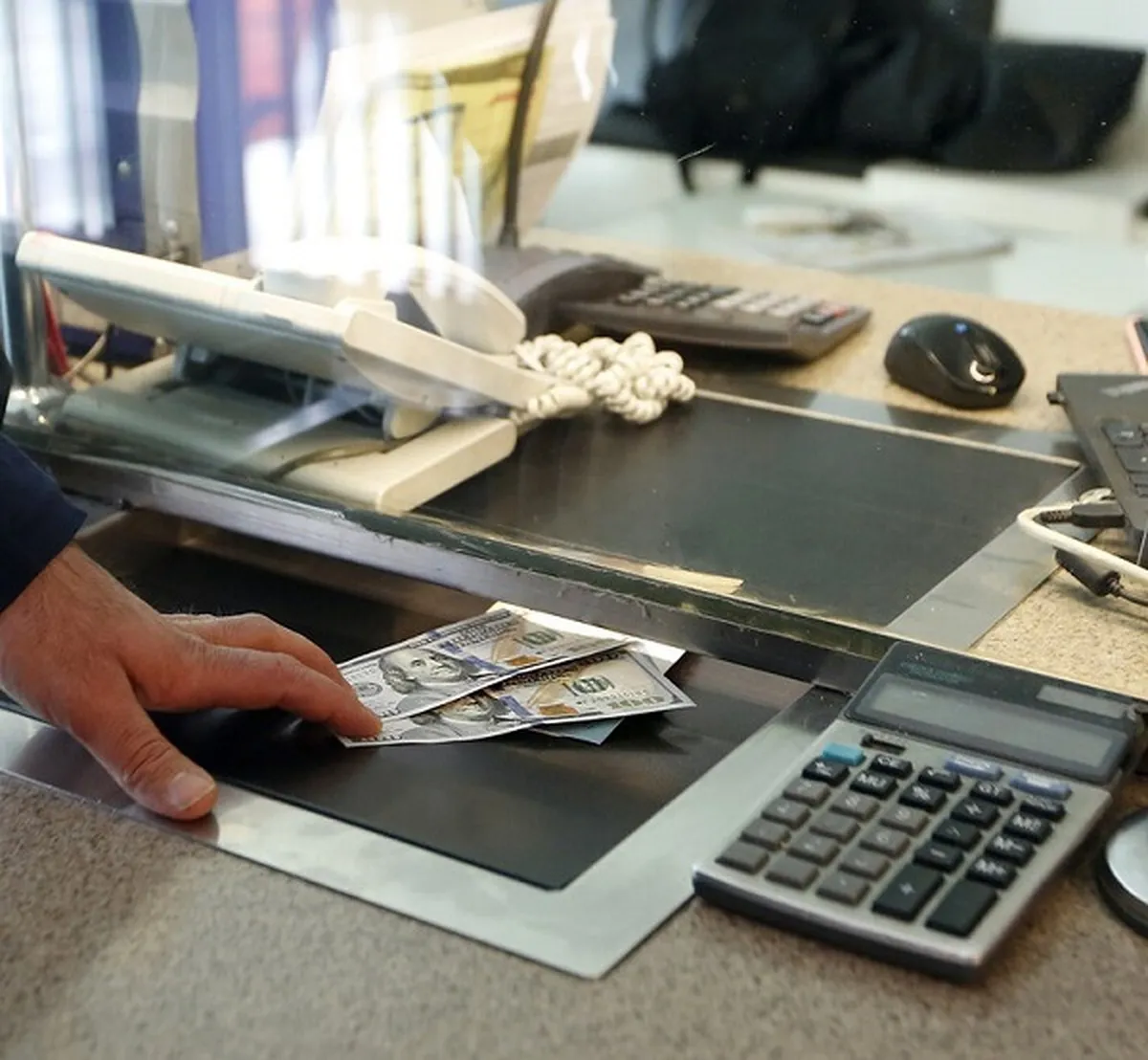 ارز چند نرخی چطور رانت ایجاد می‌کند؟