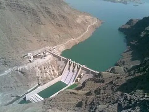 یک سد مهم ایران سرریز کرد