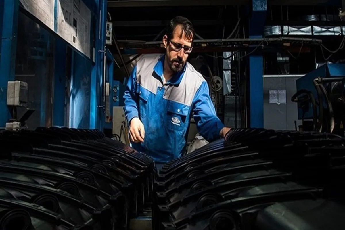 شاخص مدیران خرید از رکود متوالی اقتصاد خبر می‌دهد