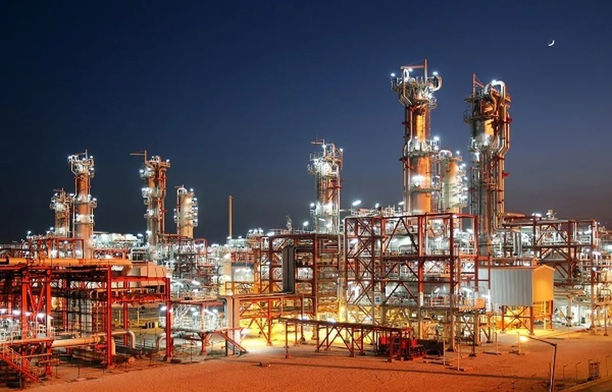 ایران در مدار خودکفایی در تولید بنزین