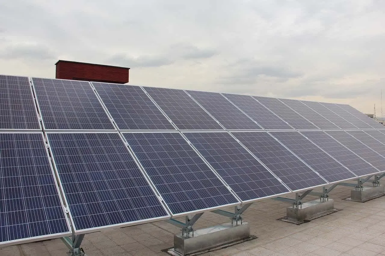 اتصال ۷۸ مگاوات نیروگاه خورشیدی به شبکه برق؛ تا پایان خرداد