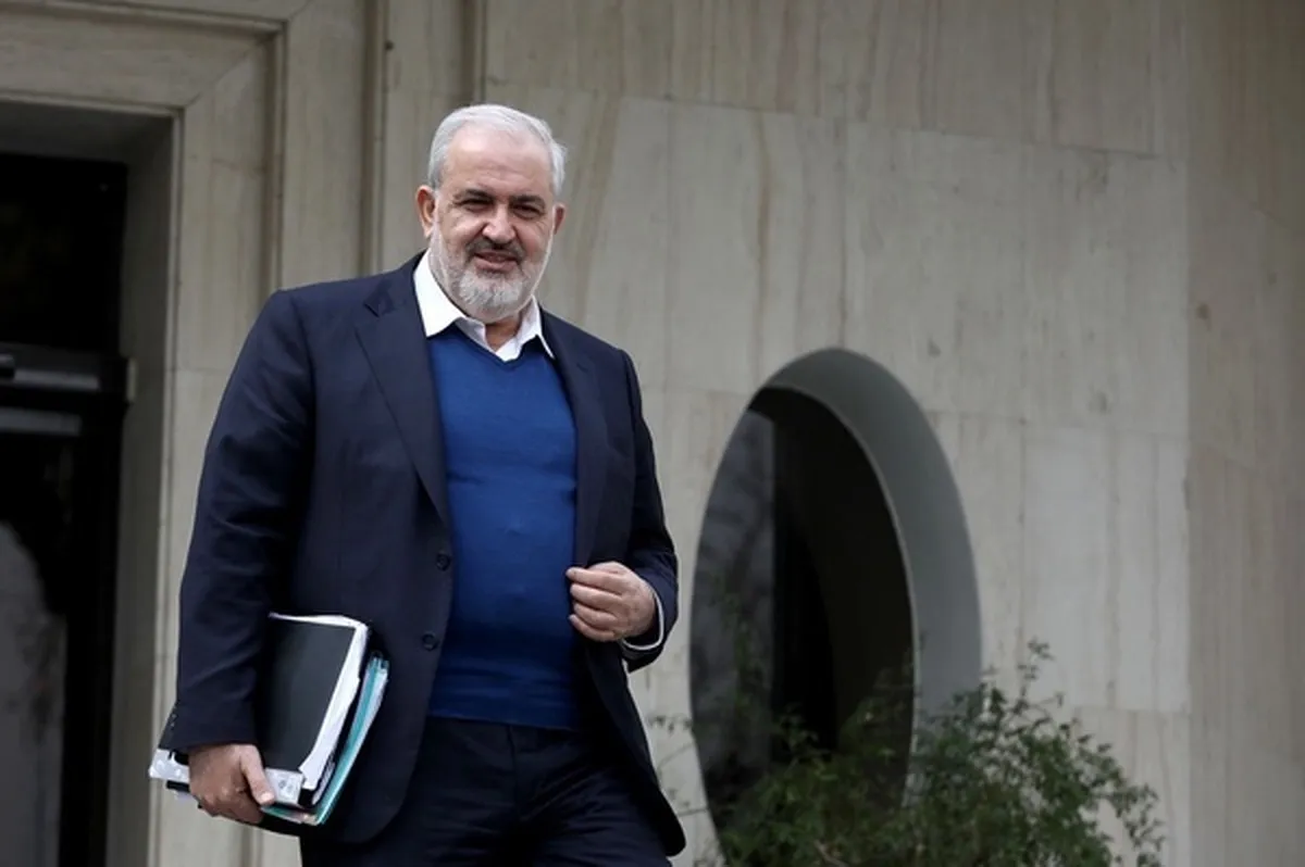 برق رفت؛ اما وزیر به مجلس نرفت