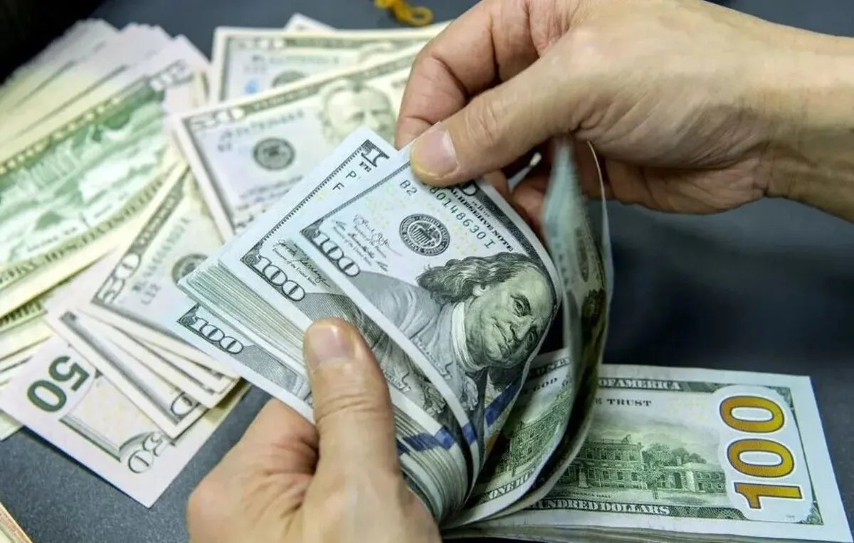 طراحی و استفاده از ابزار‌های ارزی برای مدیریت نوسانات