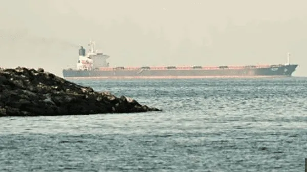 تانکرترکرز: روند بارگیری نفت ایران در خارک عادی‌ است