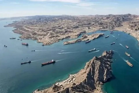 تنگه هرمز فشار سنگینی بر استراتژی‌های ترامپ وارد کرد