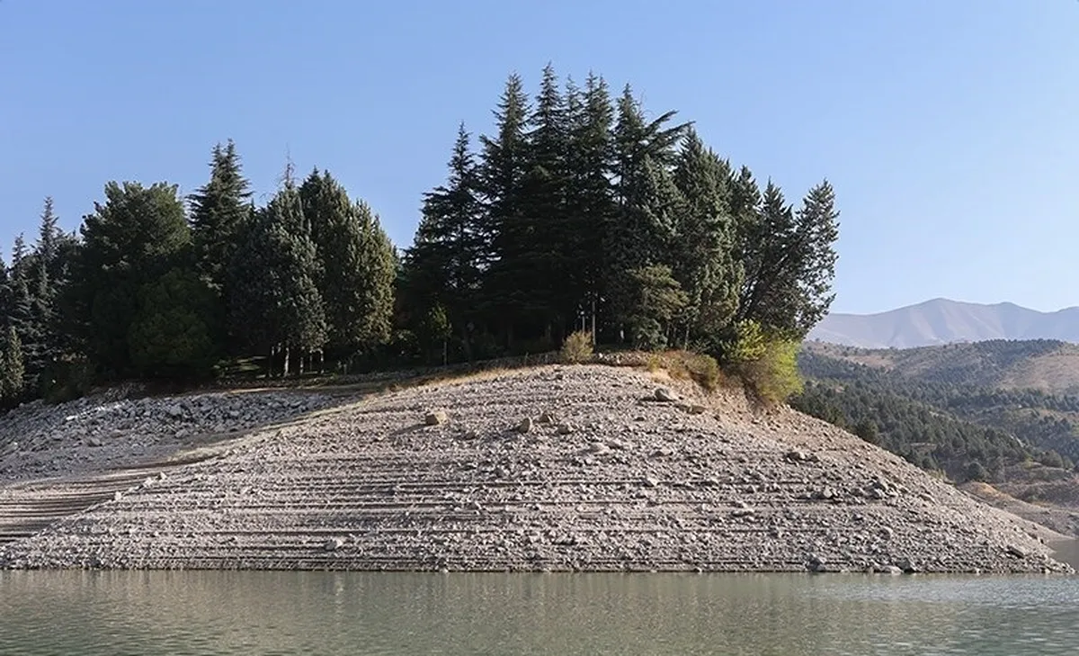 سد لتیان زیر ۱۰ درصد آب دارد