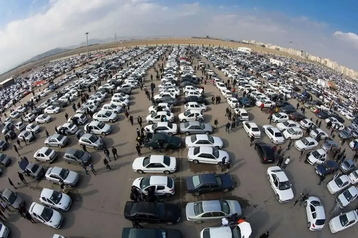 مسیر خودروهای داخلی و وارداتی عوض شد