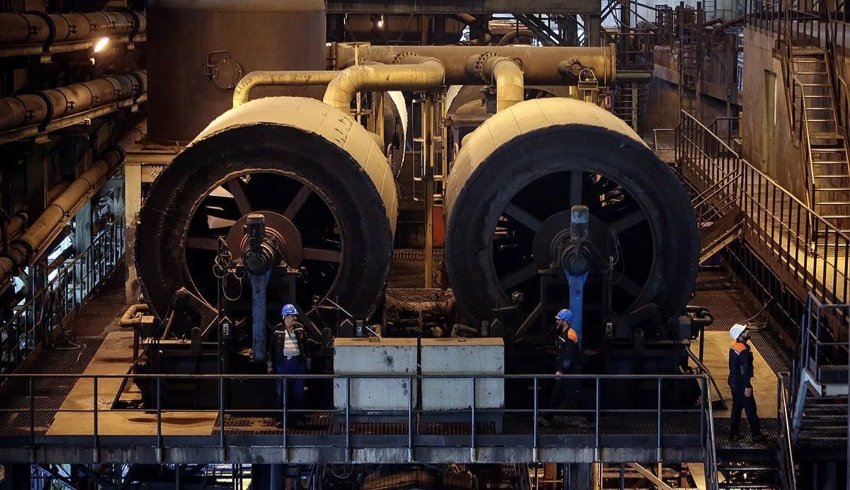 وظایف قوای سه‌گانه برای تحقق شعار سال/ سرمایه‌گذاری در تولید به رفاه عمومی می‌انجامد