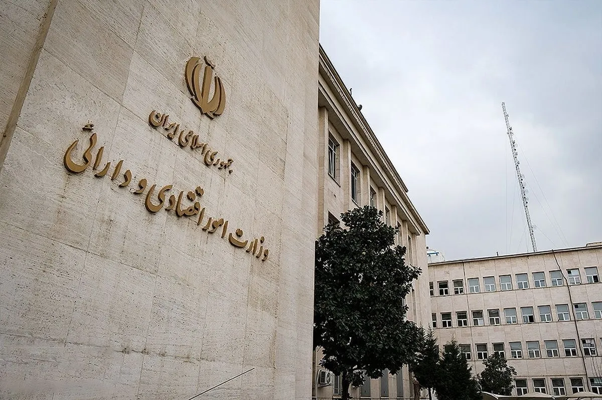 وزیر پیشنهادی اقتصاد نگاه عدالت‌محور به اقتصاد دارد