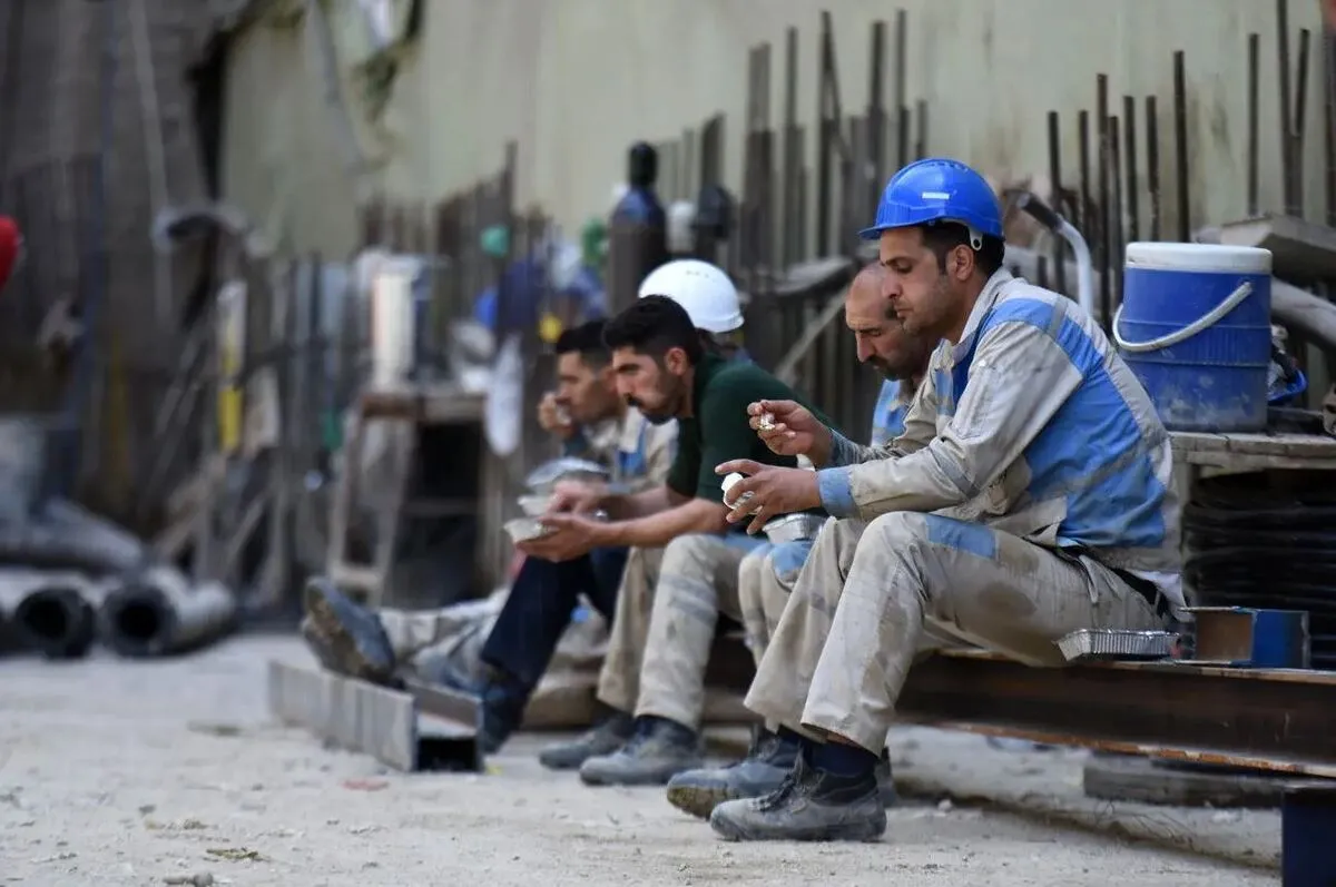 کاهش ۳.۸ درصدی تولید صنایع بورسی در ۳ ماه منتهی به مرداد