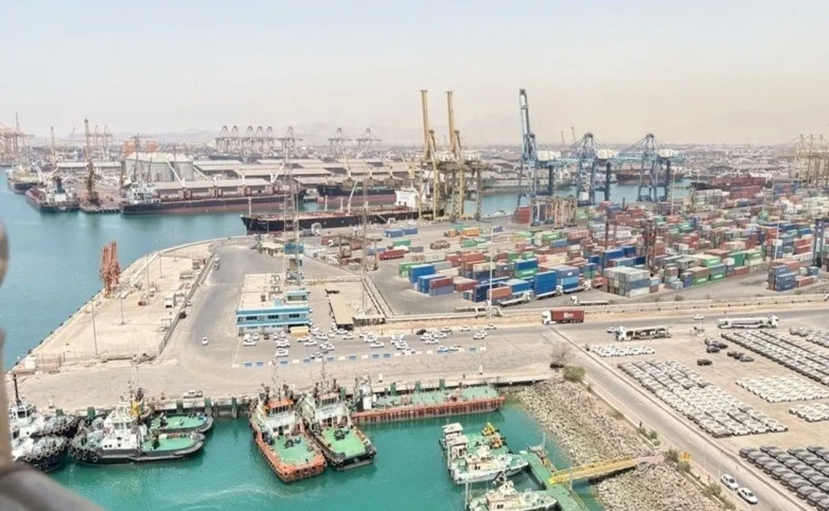 تخلیه و بارگیری ۵۳میلیون تن کالا در بنادر طی بهار ۱۴۰۴