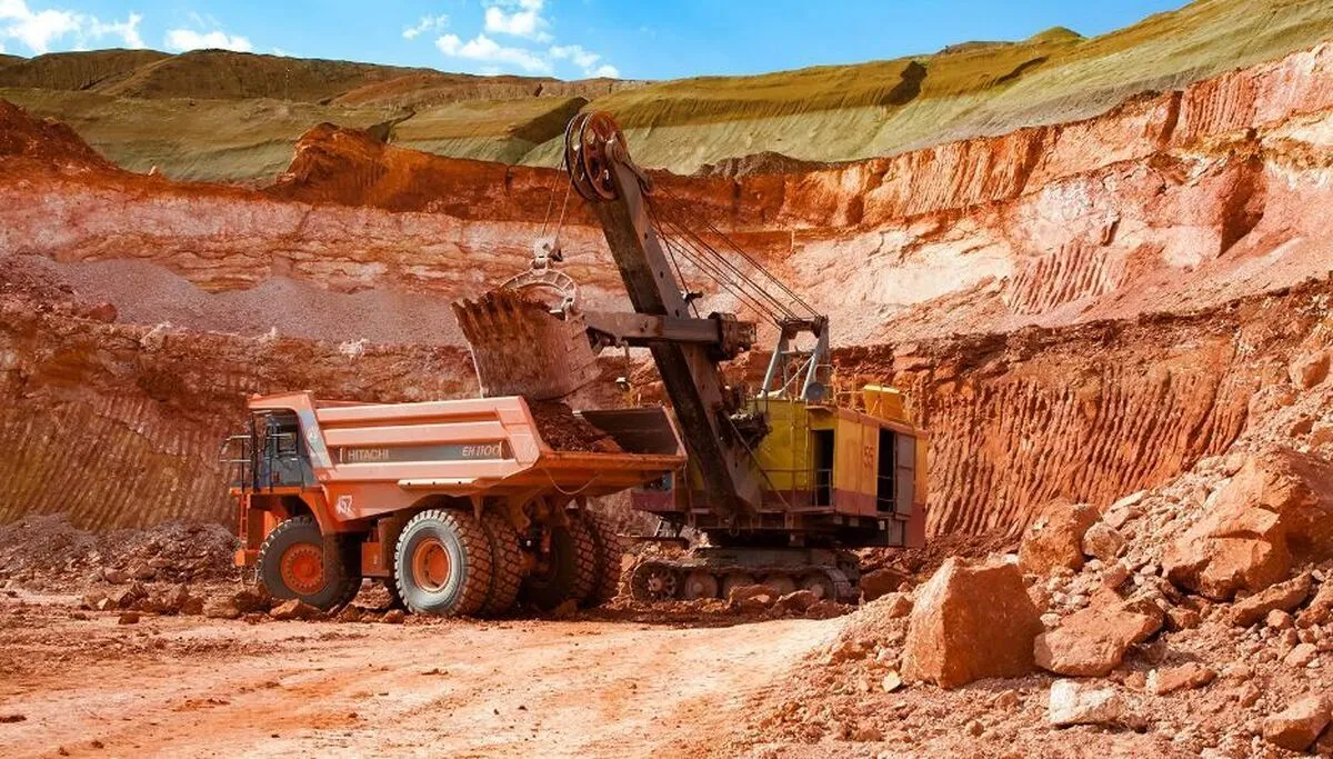 رانت ۸۰ دلاری در واردات بوکسیت/ خسارت ۳۲۰ هزار میلیاردی صنایع از خاموشی‌ها طی یک‌سال