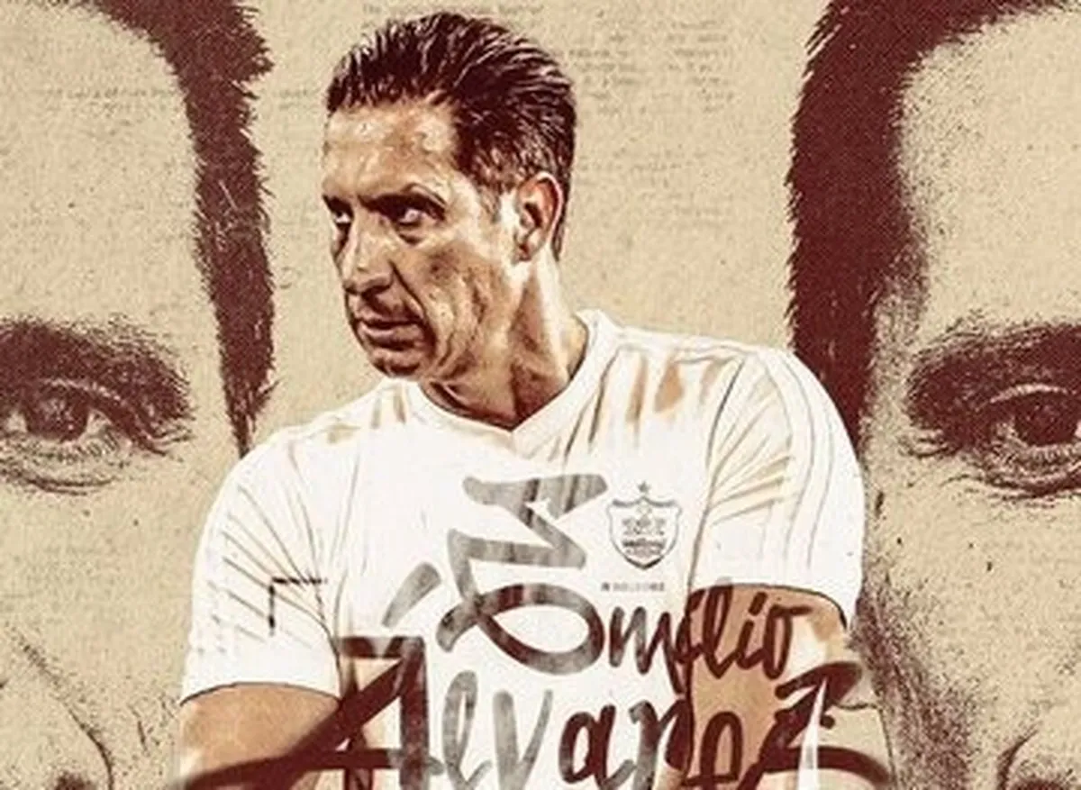 سرمربی منچستریونایتد در پرسپولیس ماند