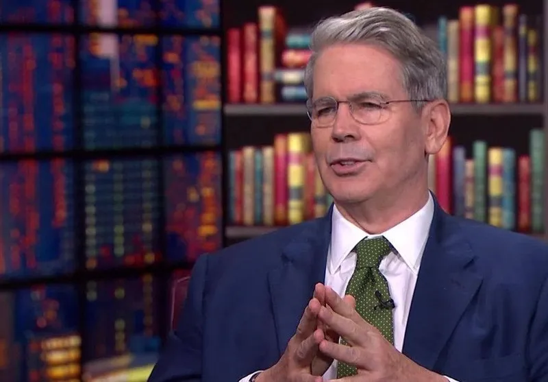 وزیر خزانه‌داری آمریکا: ممکن است موقتاً تحریم نفتی ایران را برداریم