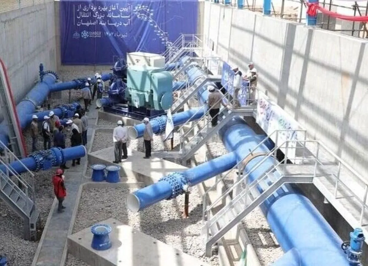 انتقال آب دریا به پالایشگاه اصفهان عملیاتی شد