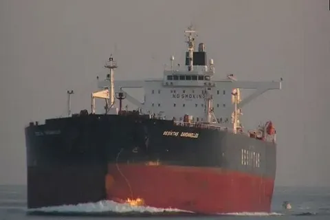 افزایش قابل توجه نفت شناور ایران پیش از حملات آمریکا و اسرائیل